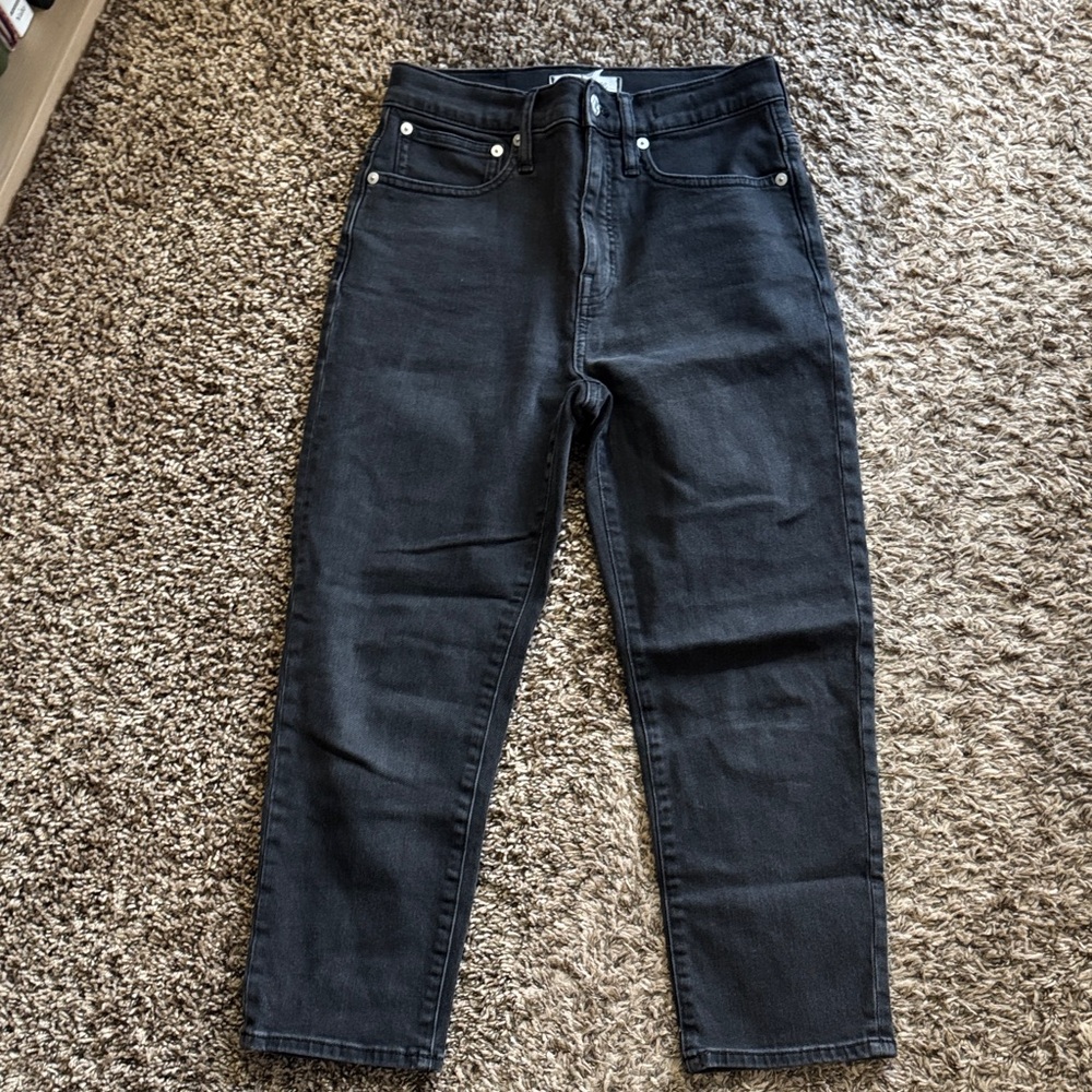 Classic straight in lunar wash